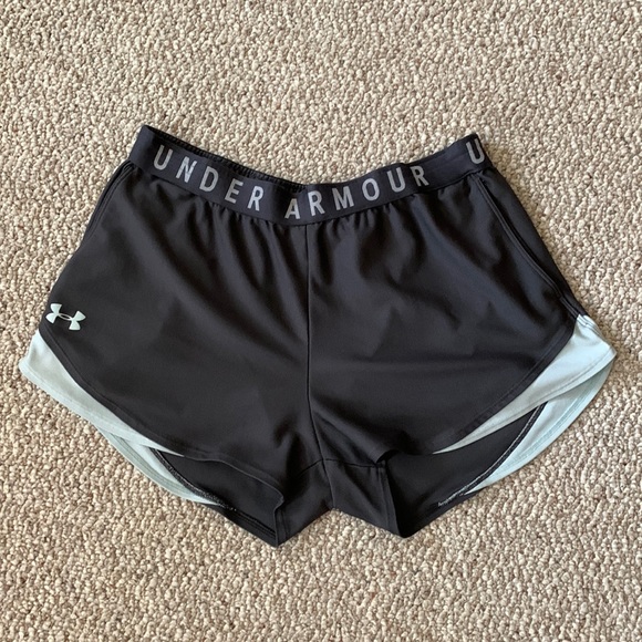 Under armor Shorts - Picture 1 of 3
